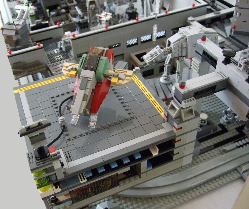 Illustration for article titled The Mother of All Lego Star Wars Battles